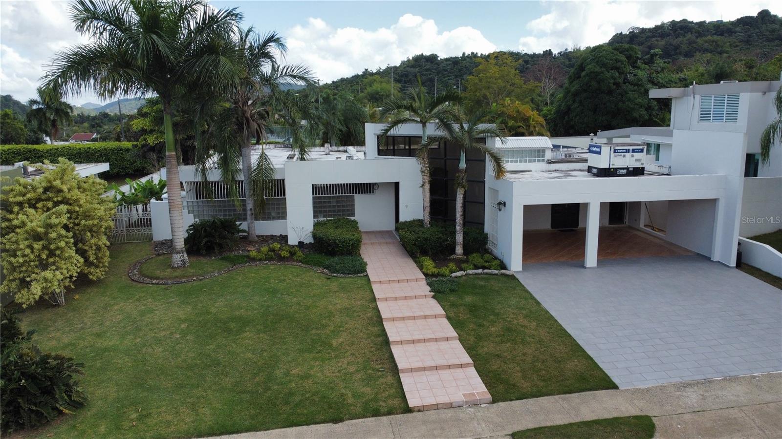 5 hab · 3 baños · CAGUAS — foto 2
