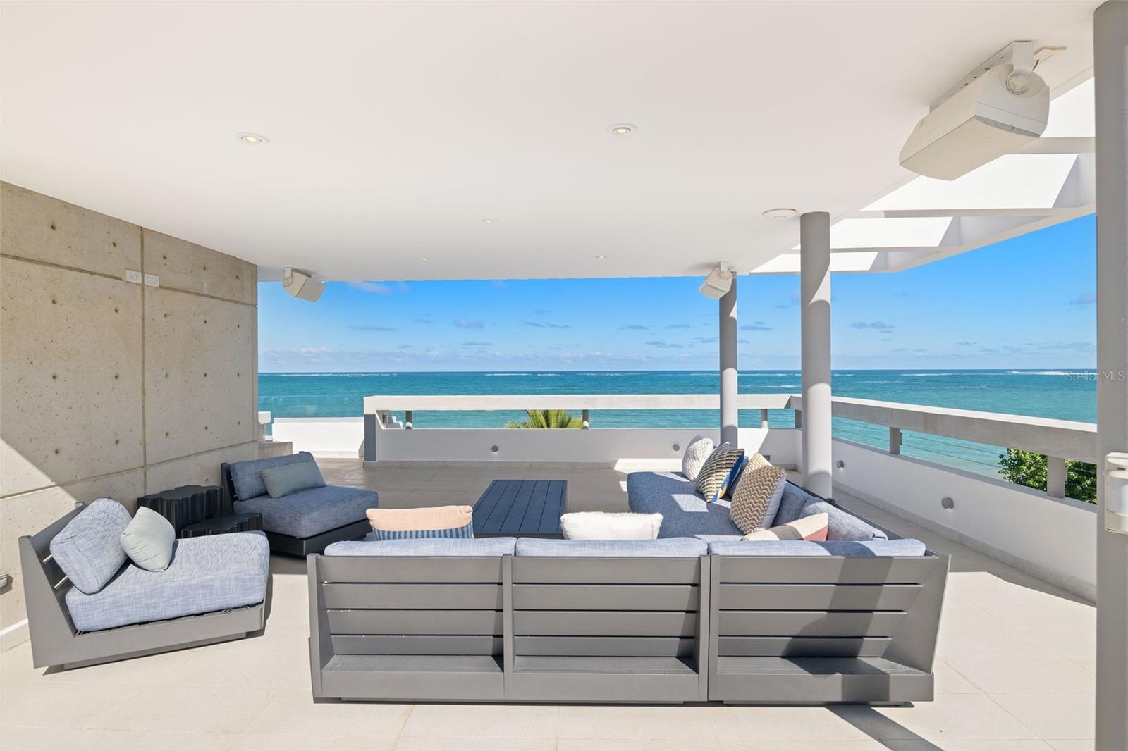 5 hab · 5 baños · SAN JUAN