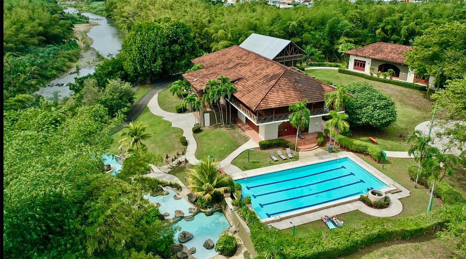 4 hab · 5 baños · GURABO — foto 2