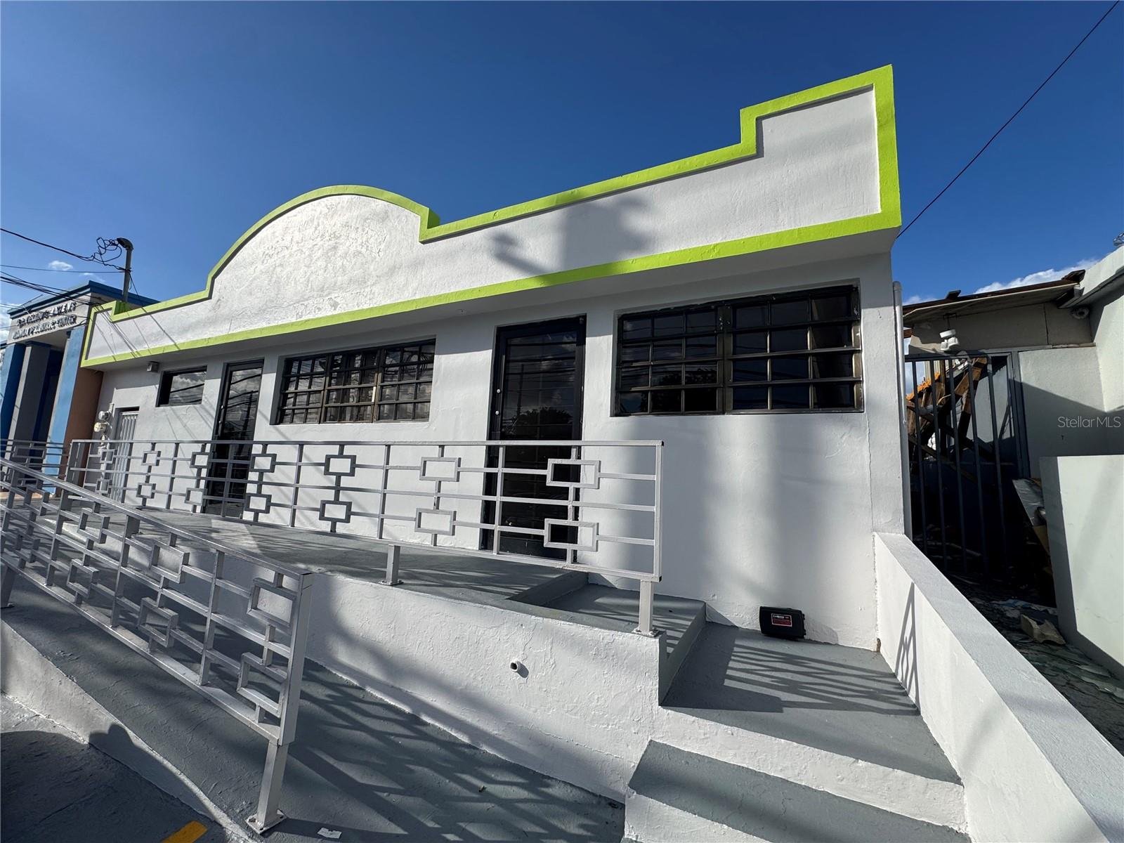 MANATI — foto 2