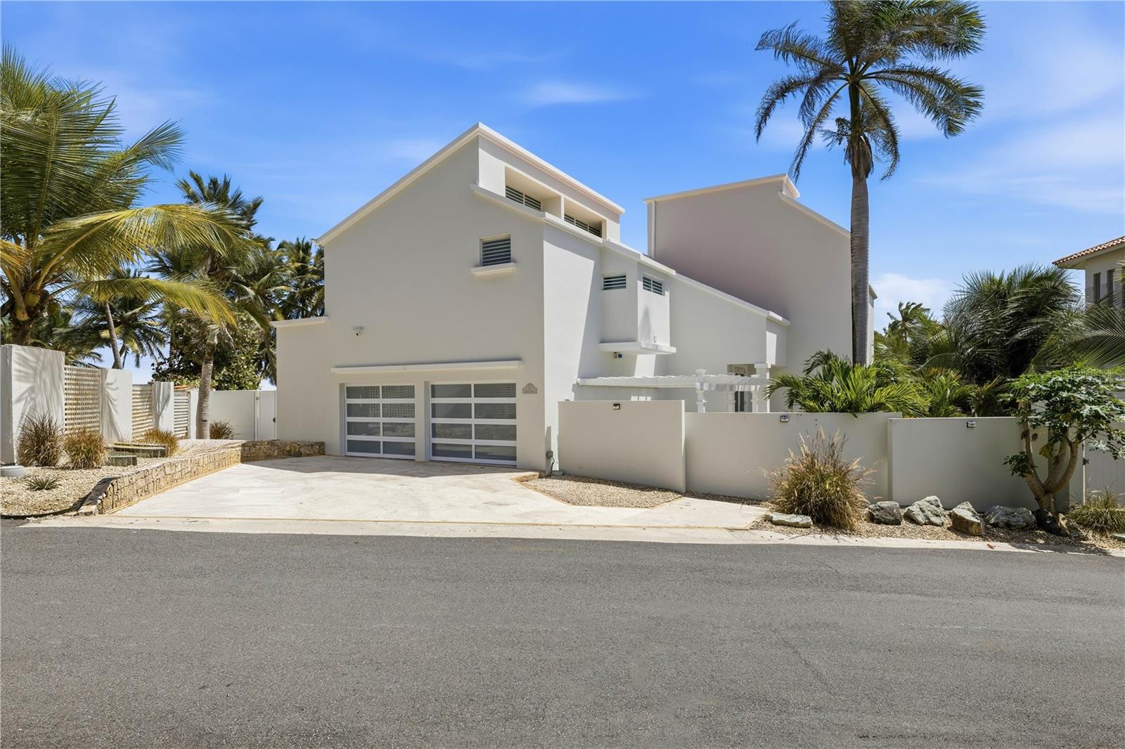5 hab · 6 baños · HUMACAO — foto 2