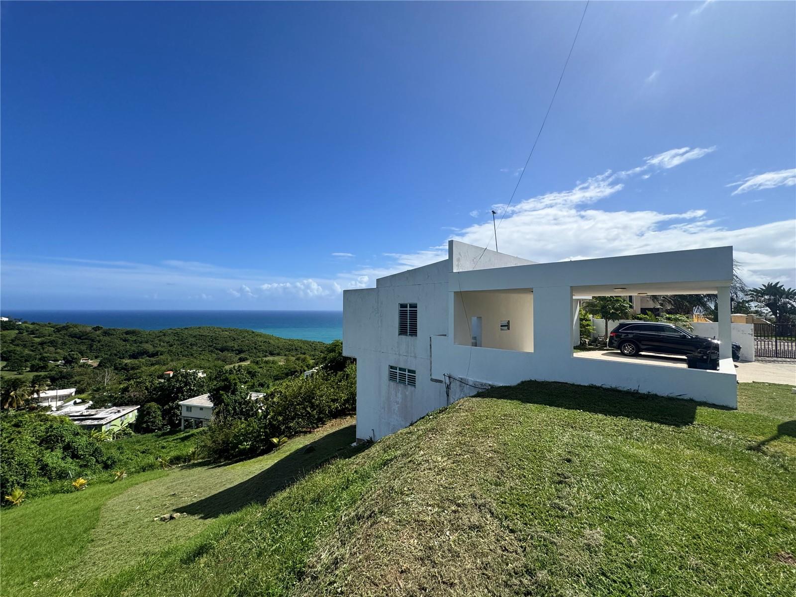 3 hab · 3 baños · YABUCOA