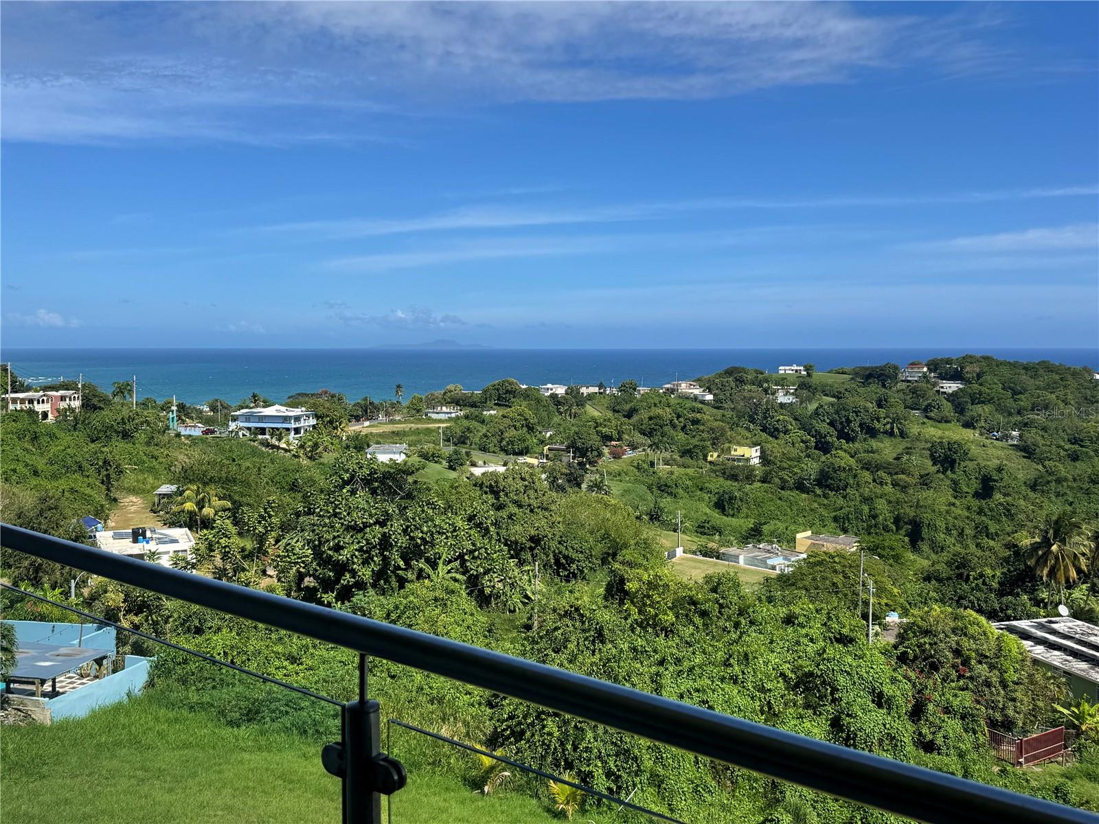 3 hab · 3 baños · YABUCOA — foto 5