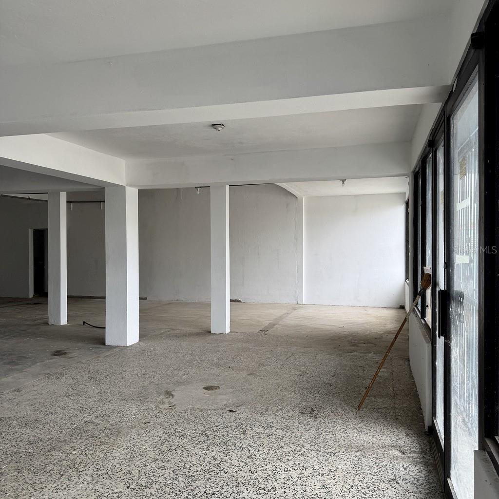 MANATI — foto 3