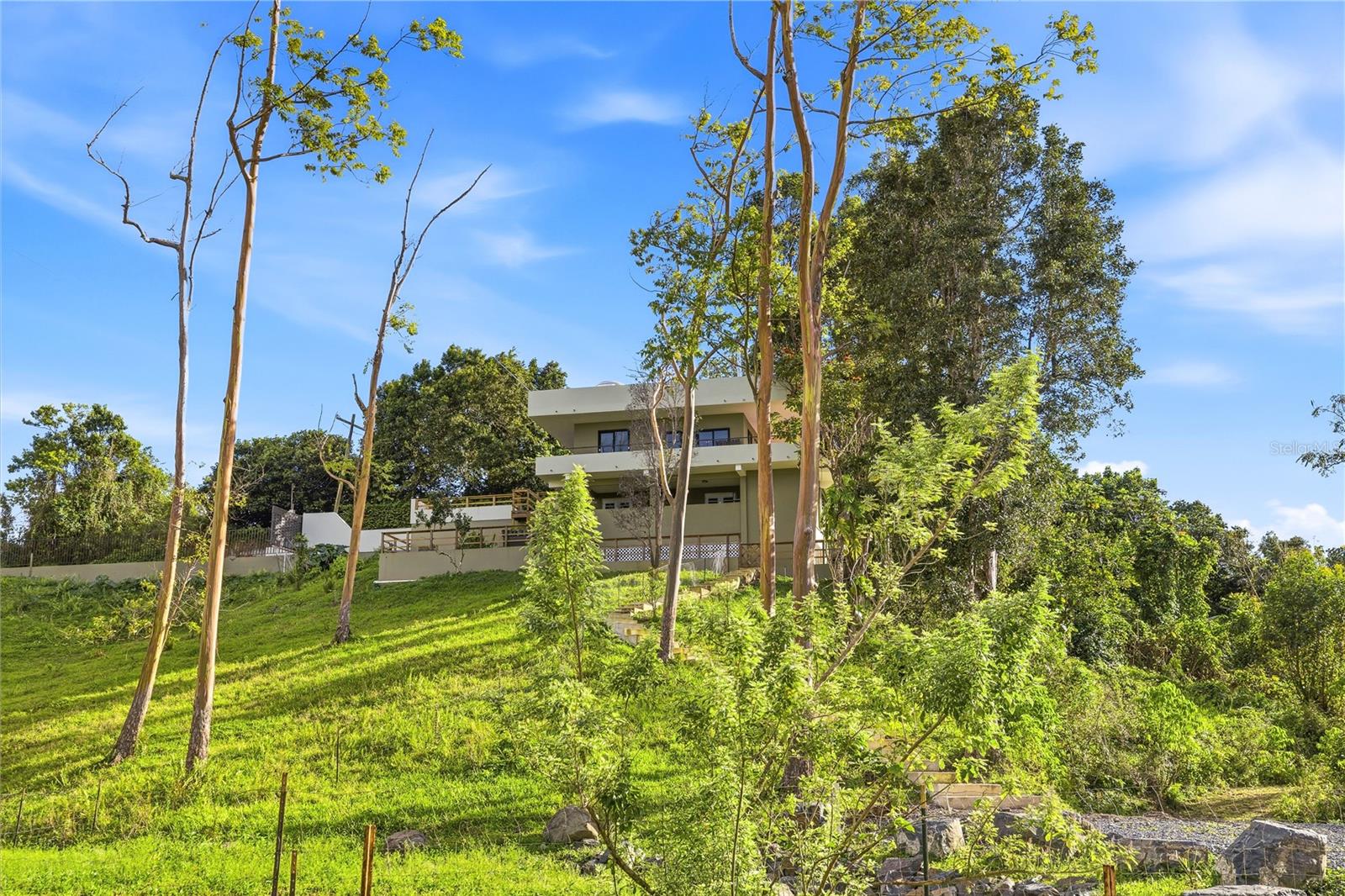 4 hab · 4 baños · CAYEY — foto 5