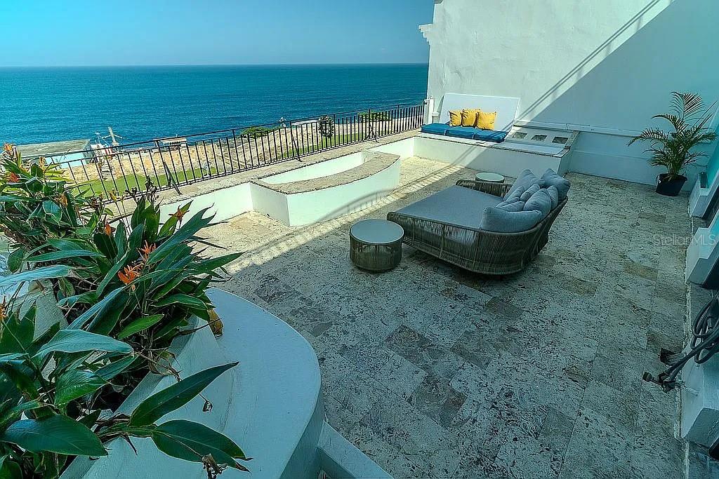 12 hab · 10 baños · SAN JUAN