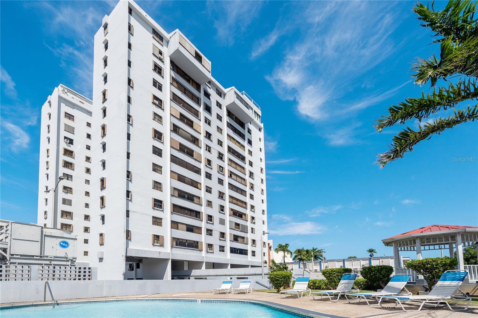2 hab · 2 baños · SAN JUAN