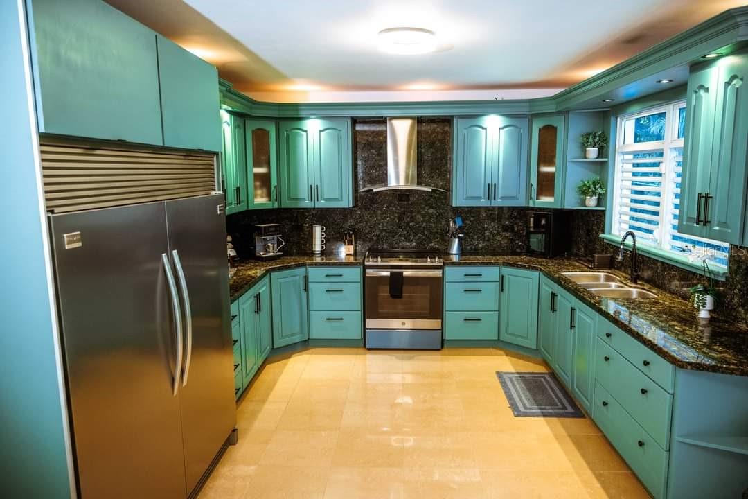 5 hab · 5 baños · CAGUAS — foto 8
