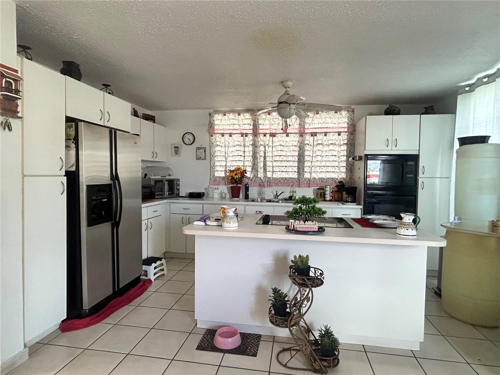 4 hab · 3 baños · TRUJILLO ALTO — foto 5