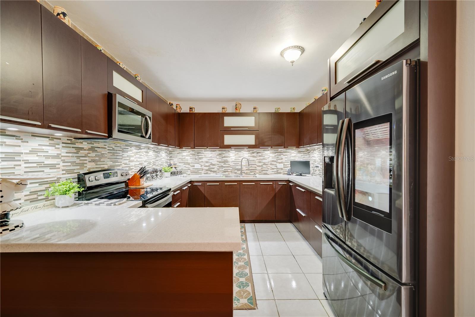 5 hab · 4 baños · CAYEY — foto 6