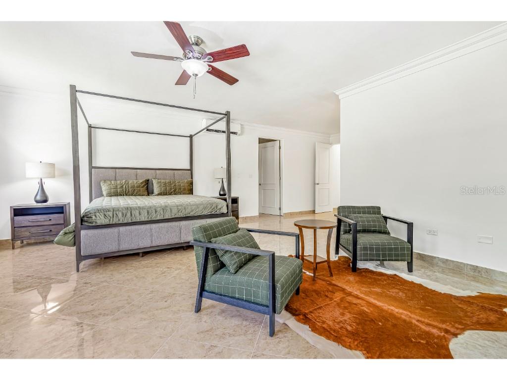 4 hab · 4 baños · VEGA ALTA — foto 11