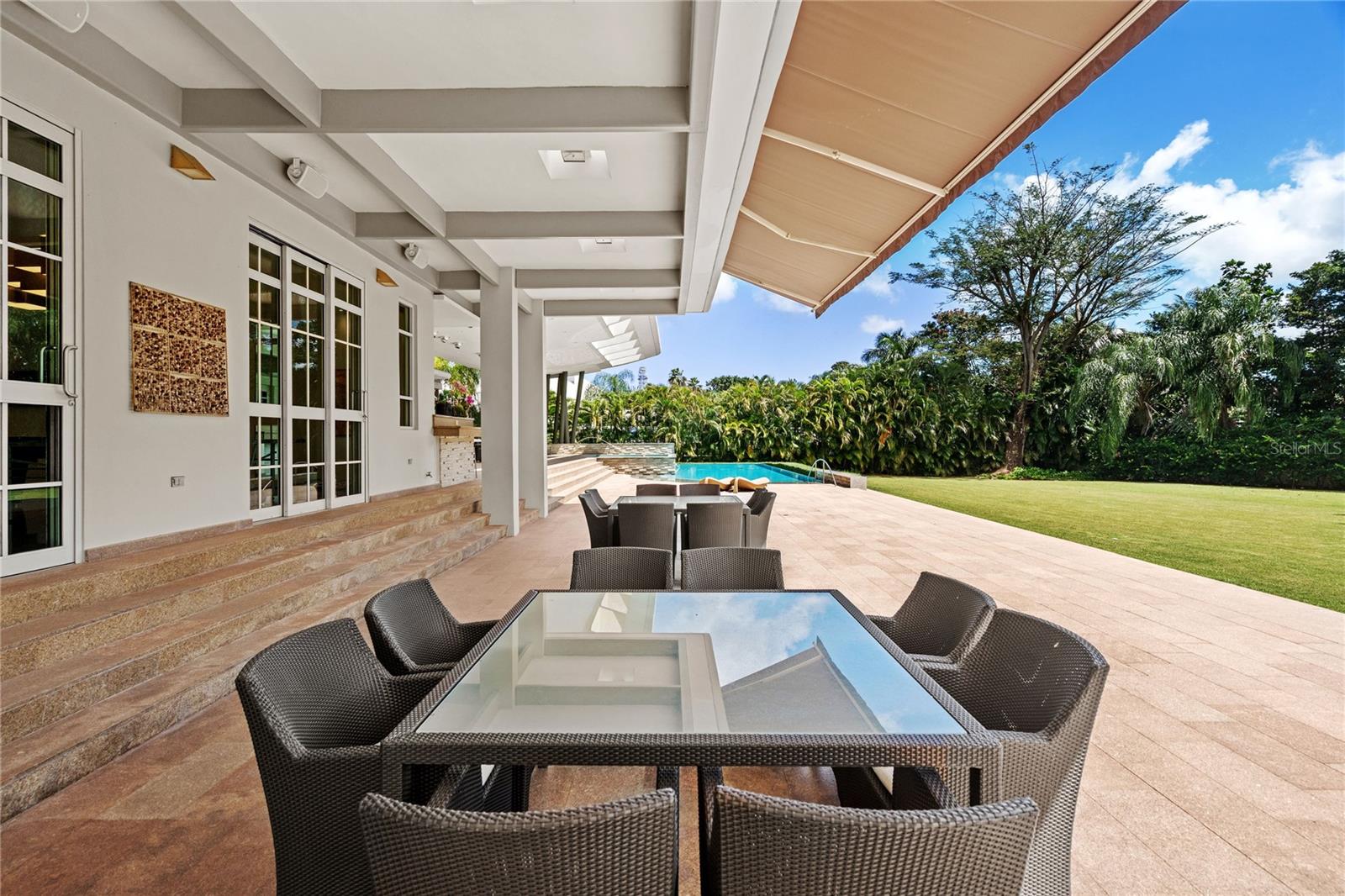 7 hab · 10 baños · GUAYNABO — foto 12