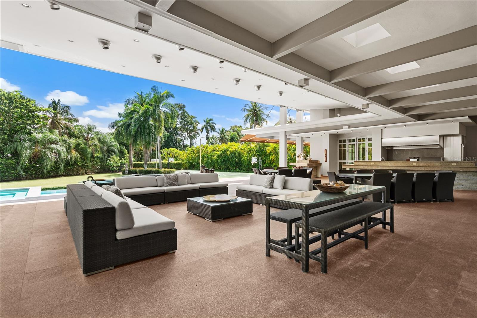 7 hab · 10 baños · GUAYNABO — foto 10
