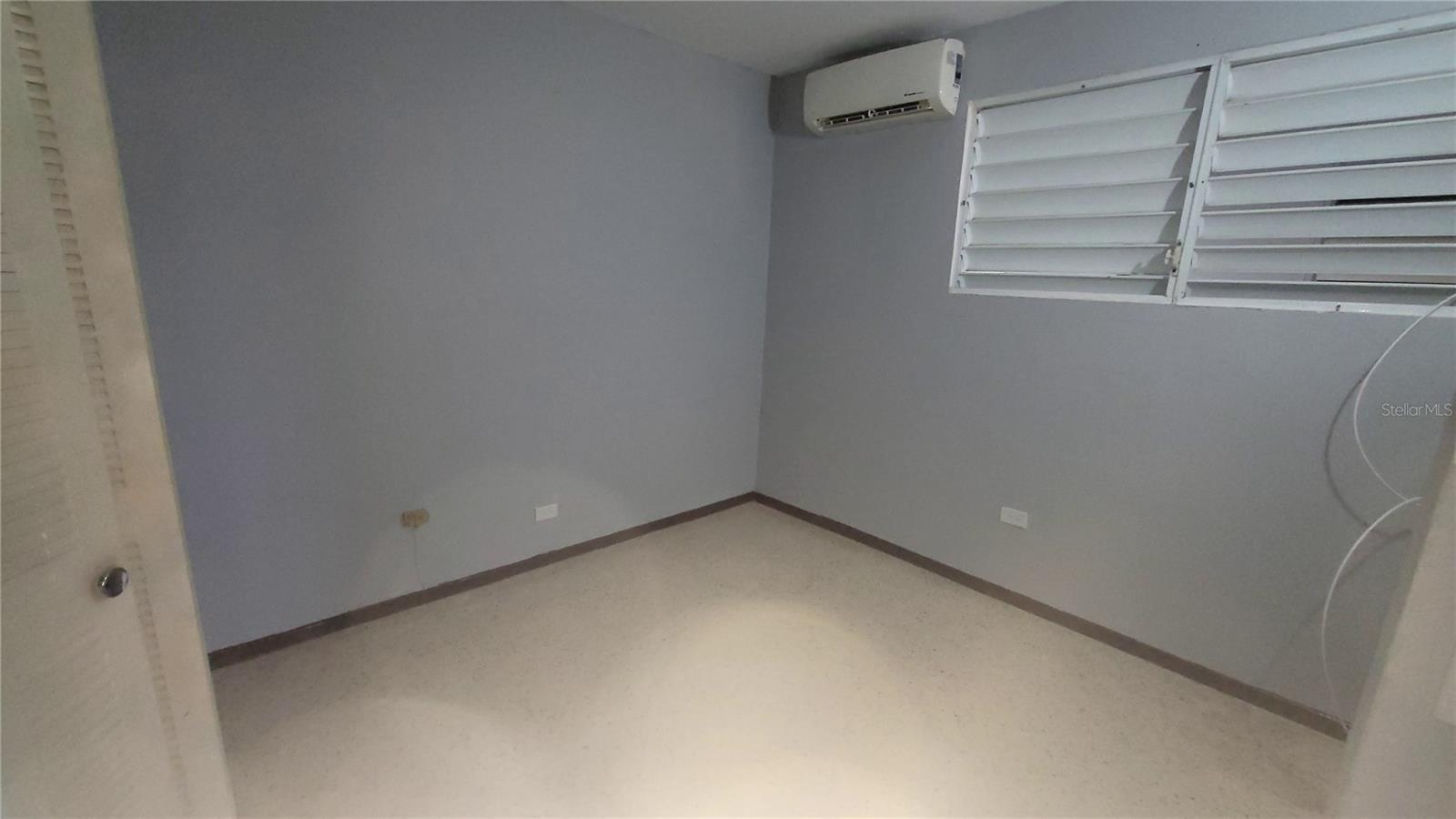 1 hab · 1 baños · BAYAMON — foto 5