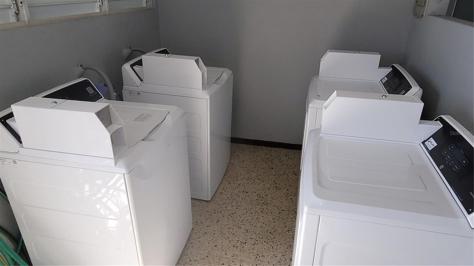 1 hab · 1 baños · BAYAMON — foto 6