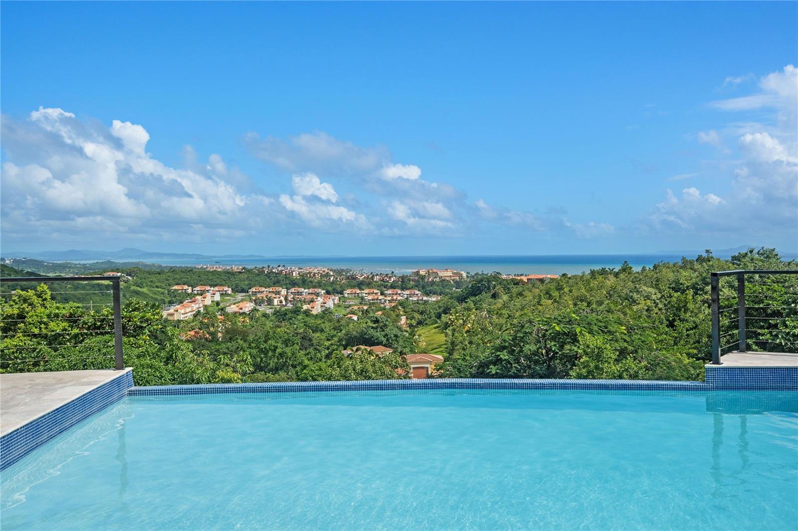 4 hab · 6 baños · HUMACAO