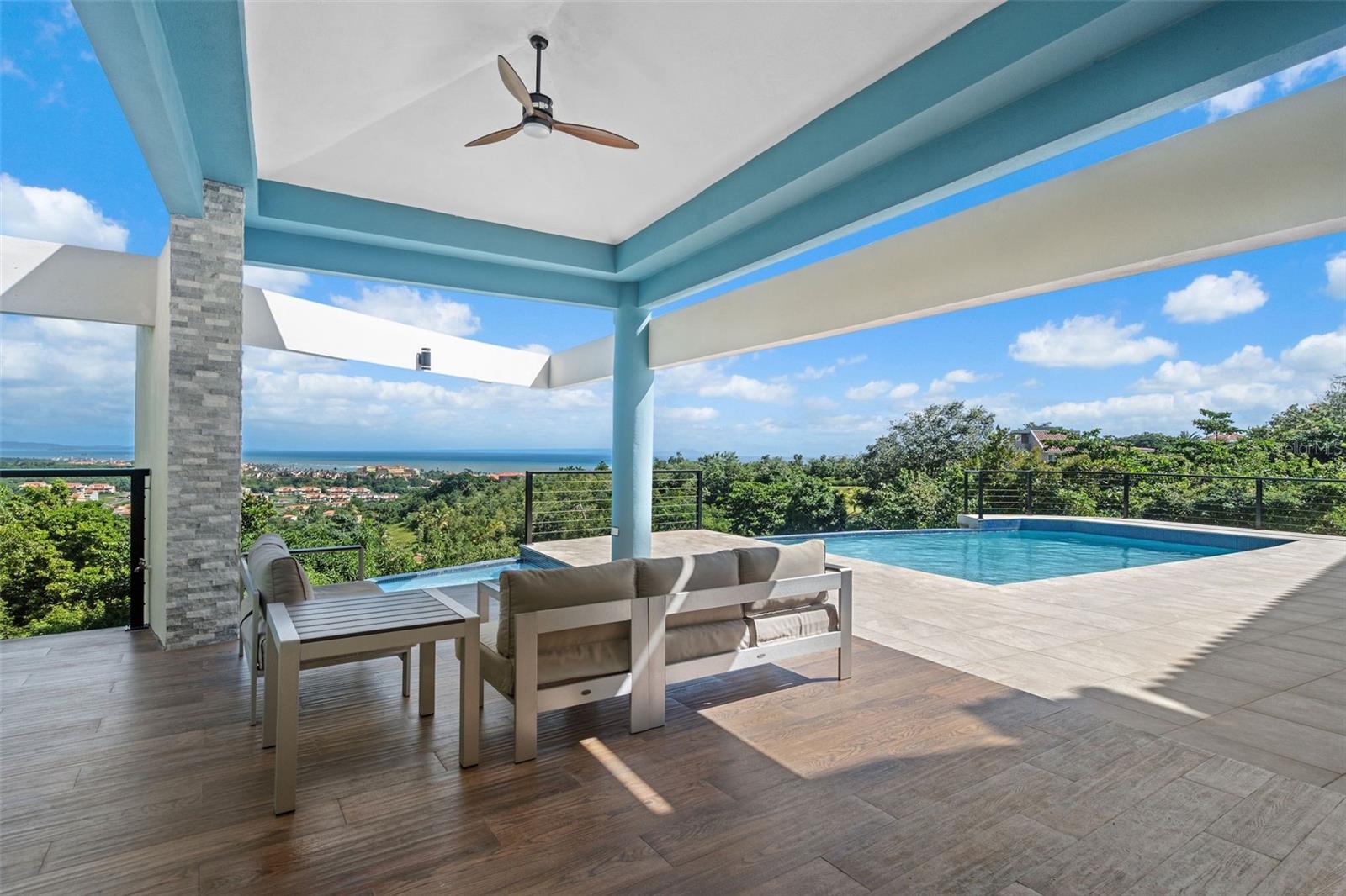 4 hab · 6 baños · HUMACAO — foto 9