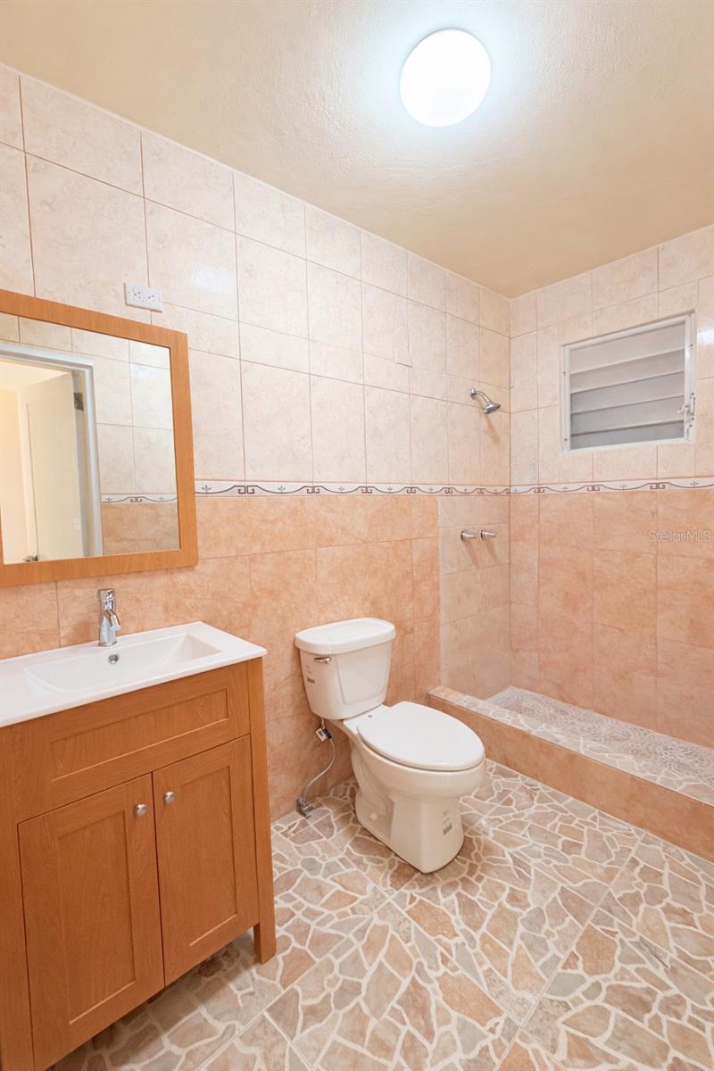 6 hab · 2 baños · YABUCOA — foto 5