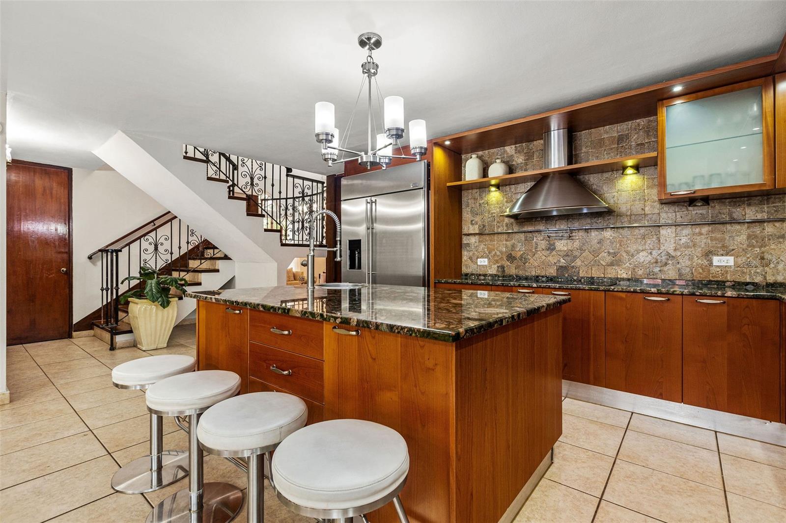 6 hab · 6 baños · GUAYNABO — foto 10