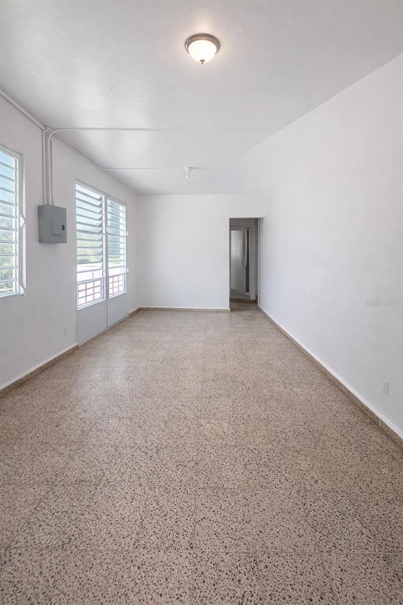 5 hab · 3 baños · PATILLAS — foto 6