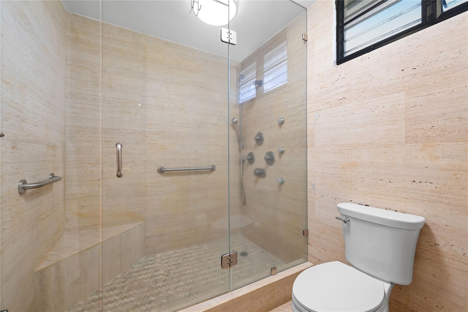 4 hab · 3 baños · GUAYNABO — foto 10
