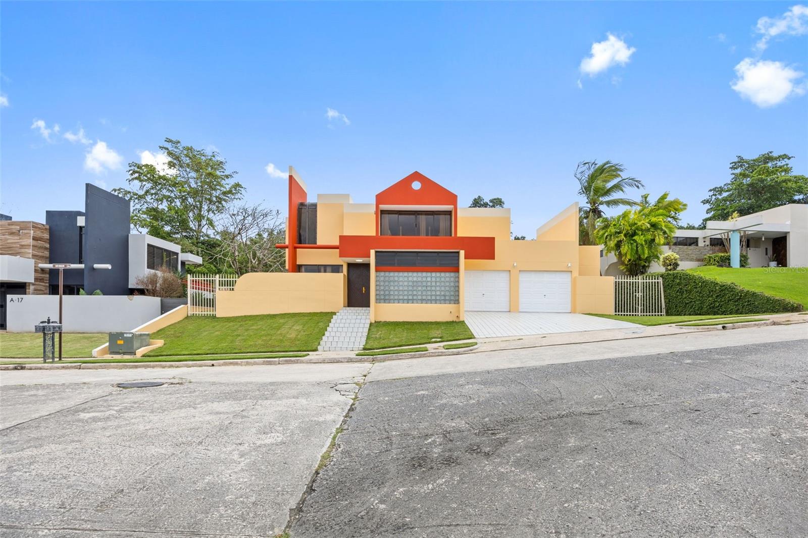 4 hab · 3 baños · CAGUAS