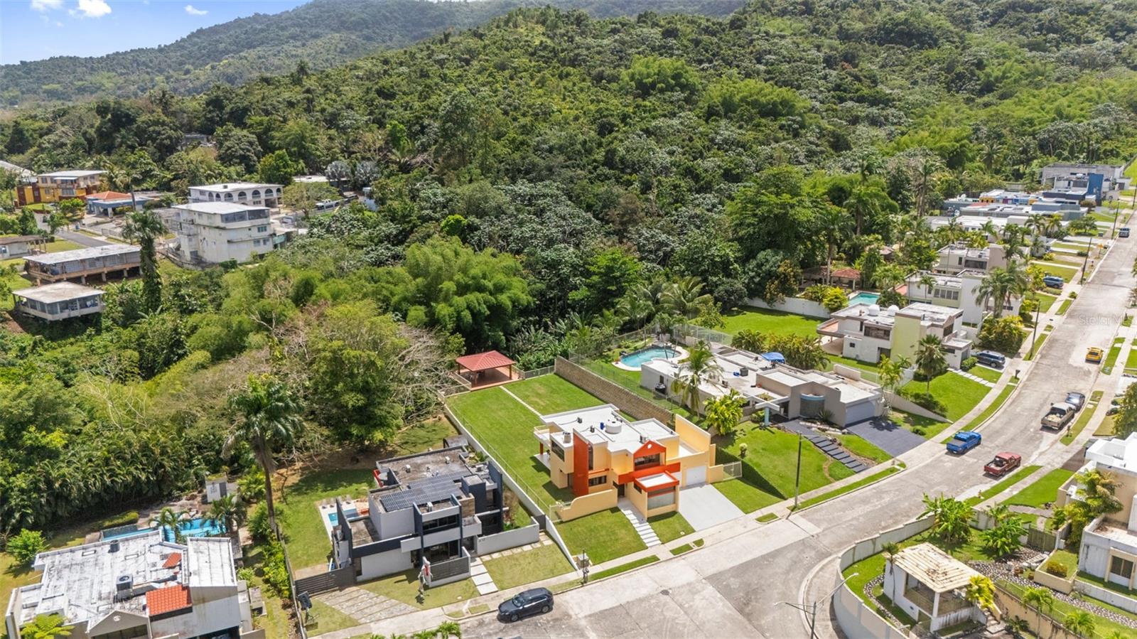 4 hab · 3 baños · CAGUAS — foto 5