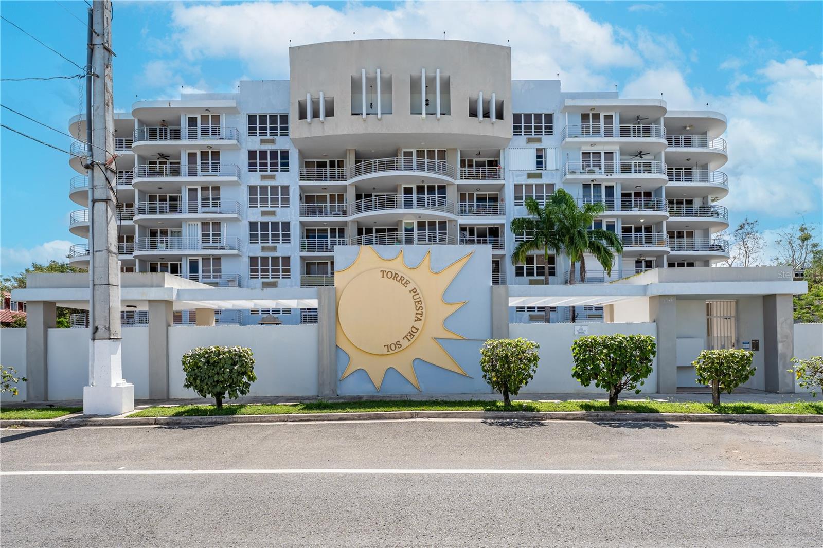 2 hab · 2 baños · CABO ROJO