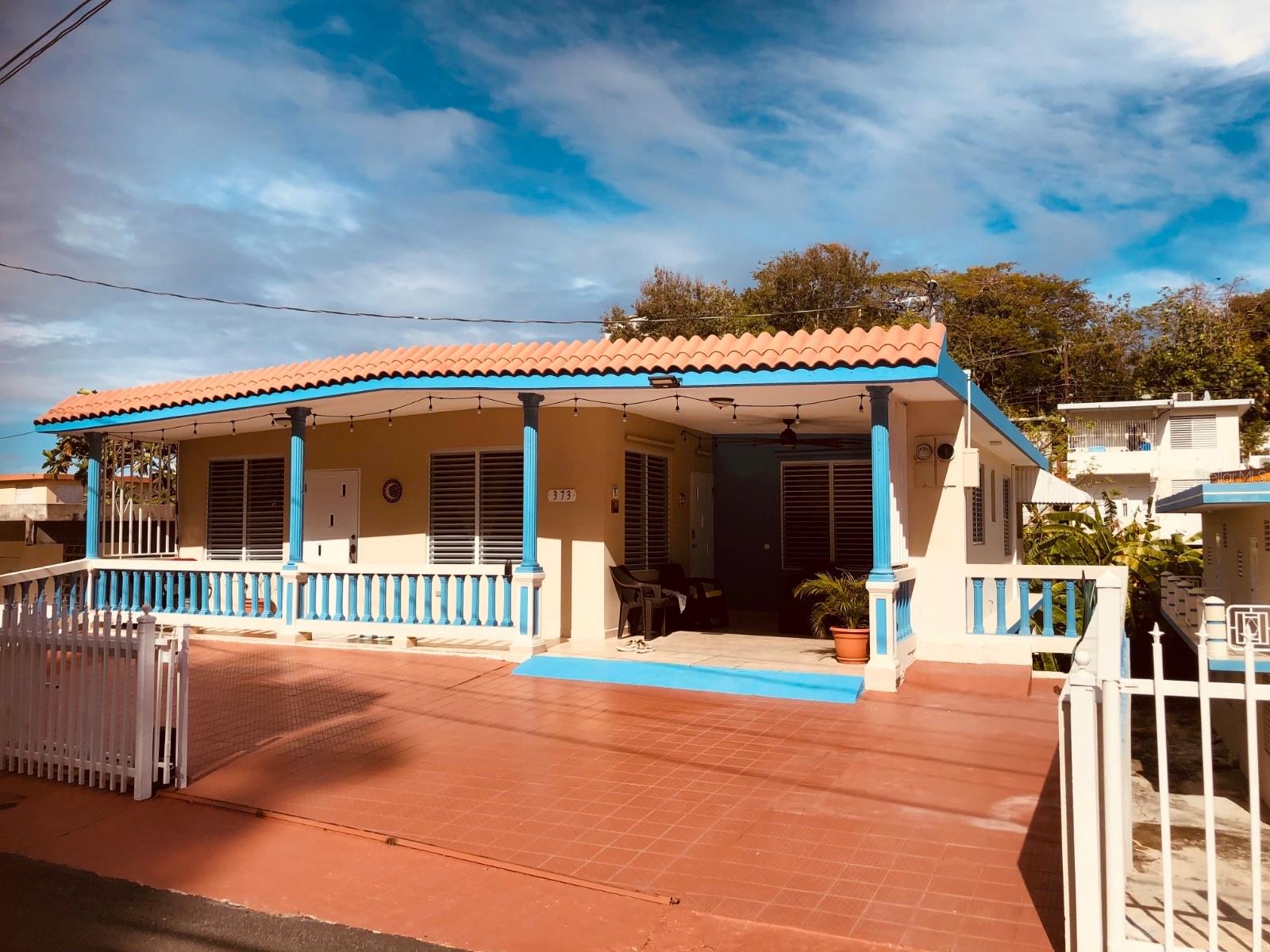 5 hab · 3 baños · RINCON