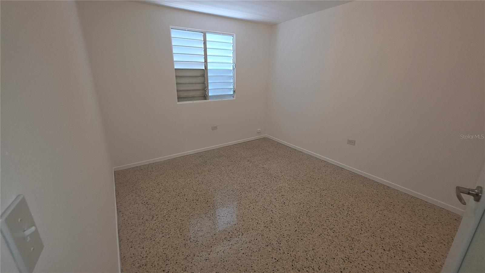2 hab · 1 baños · BAYAMON — foto 5
