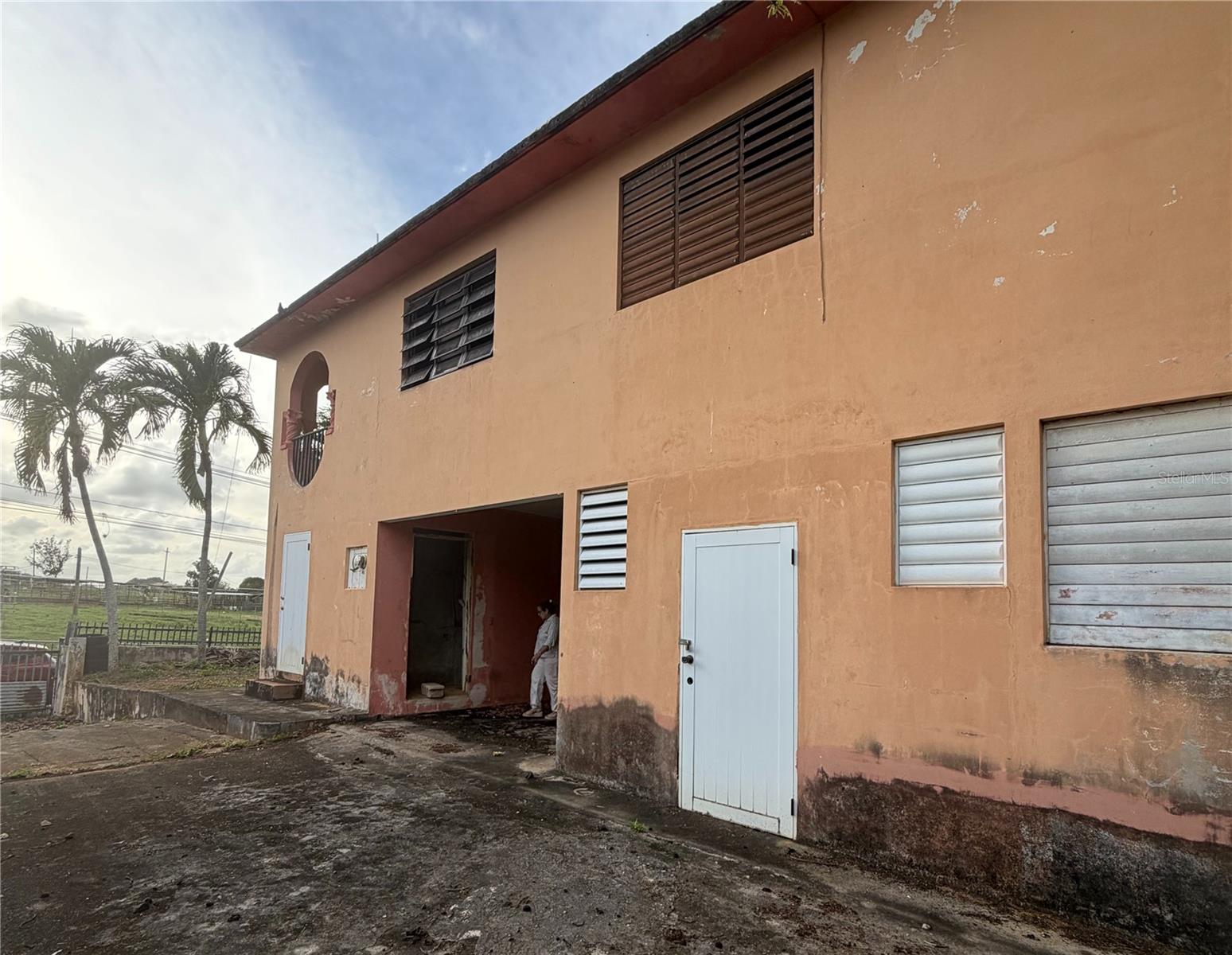 4 hab · 2 baños · HATILLO — foto 3