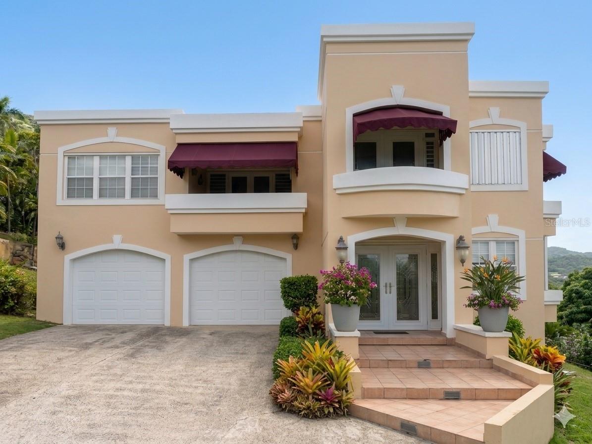 4 hab · 3 baños · CAGUAS
