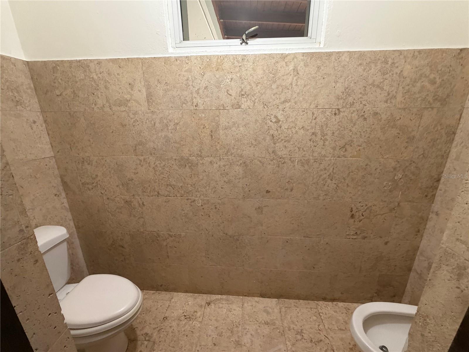 4 hab · 4 baños · MAYAGUEZ — foto 5