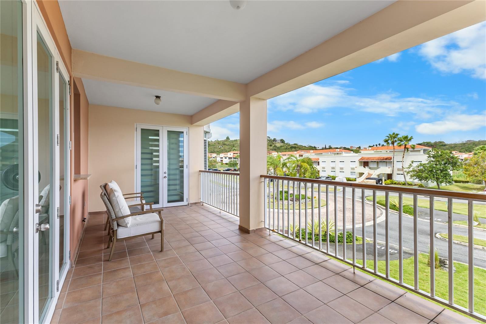 3 hab · 3 baños · HUMACAO — foto 8