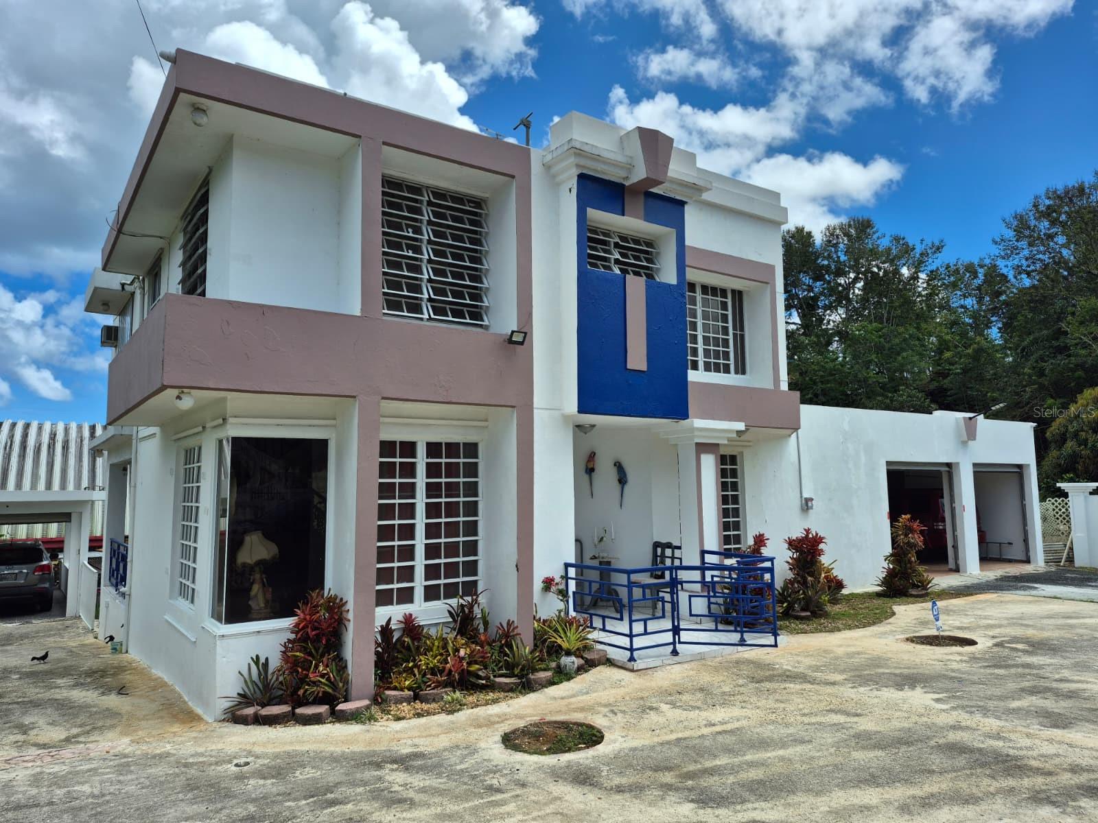 4 hab · 4 baños · RINCON