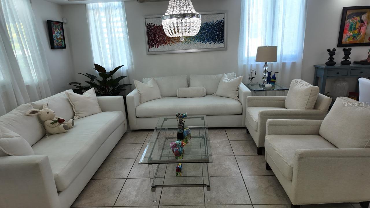 4 hab · 3 baños · DORADO — foto 3