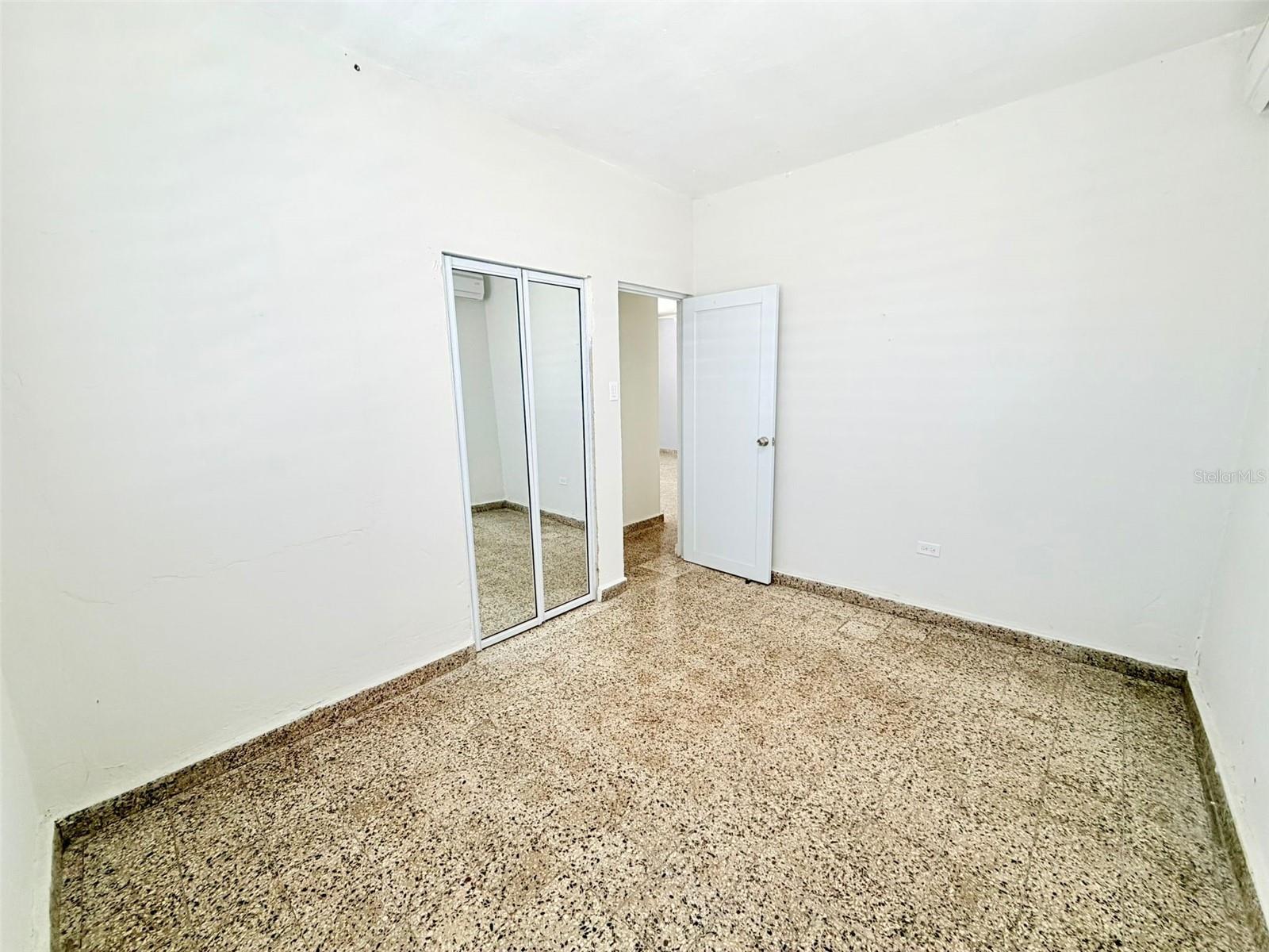 3 hab · 1 baños · SAN JUAN — foto 9