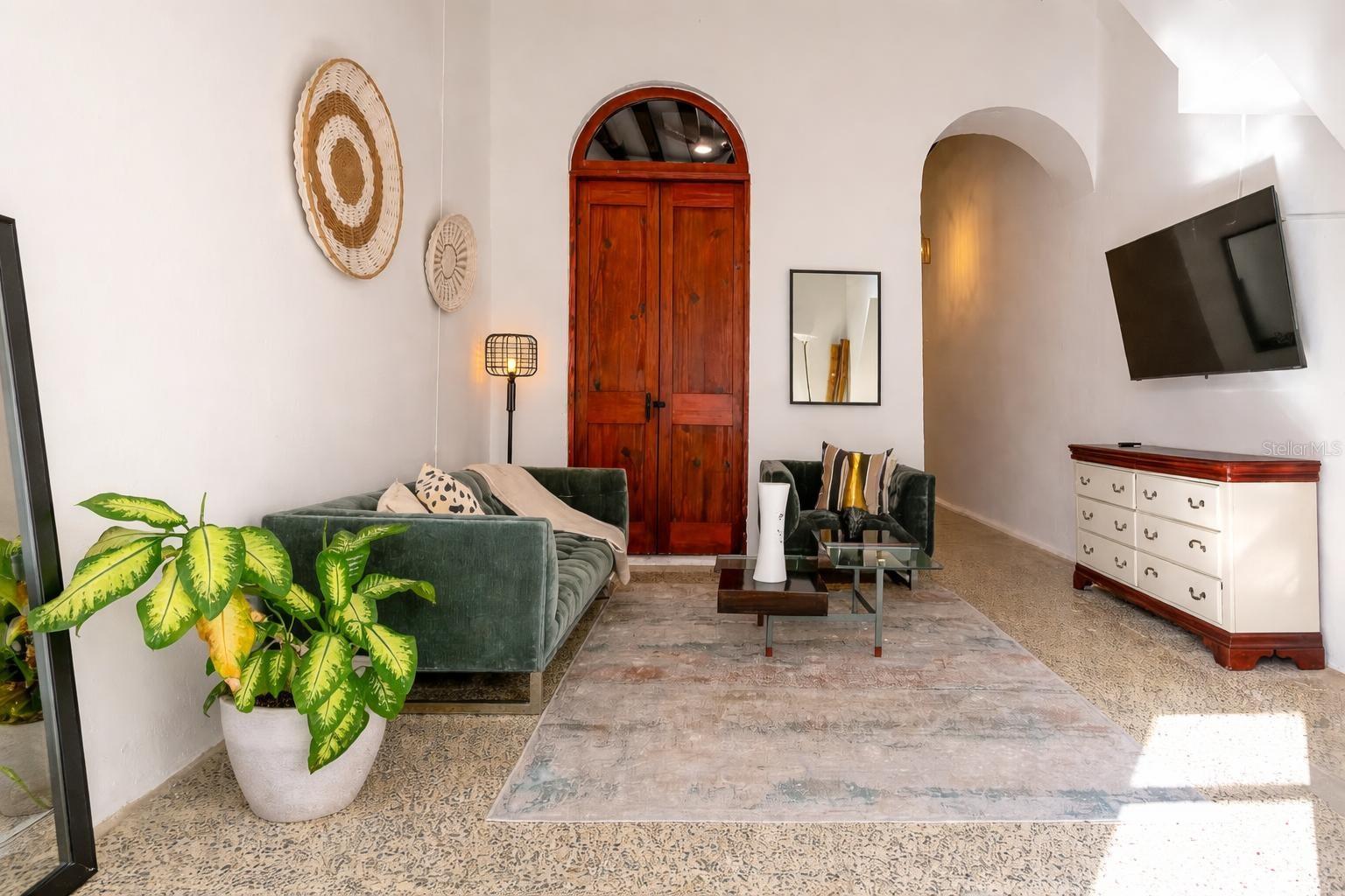 9 hab · 4 baños · SAN JUAN — foto 2