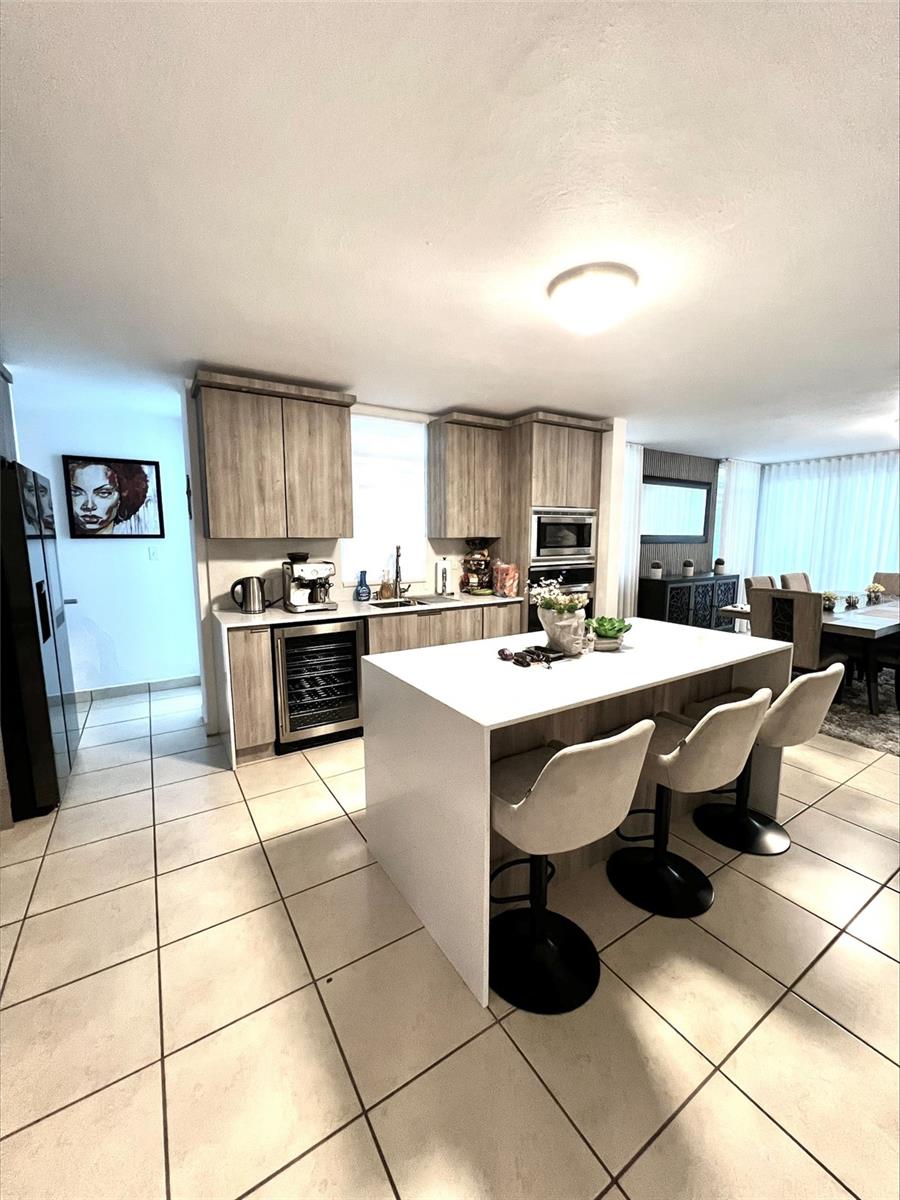 4 hab · 3 baños · TOA ALTA — foto 10