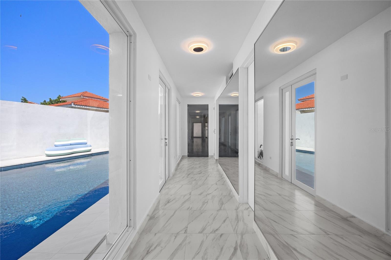 4 hab · 5 baños · DORADO — foto 12