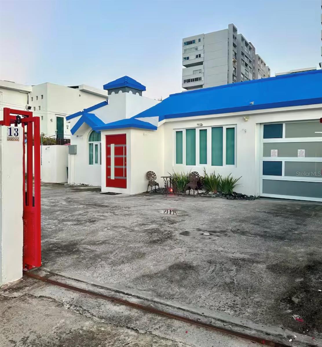 6 hab · 5 baños · SAN JUAN