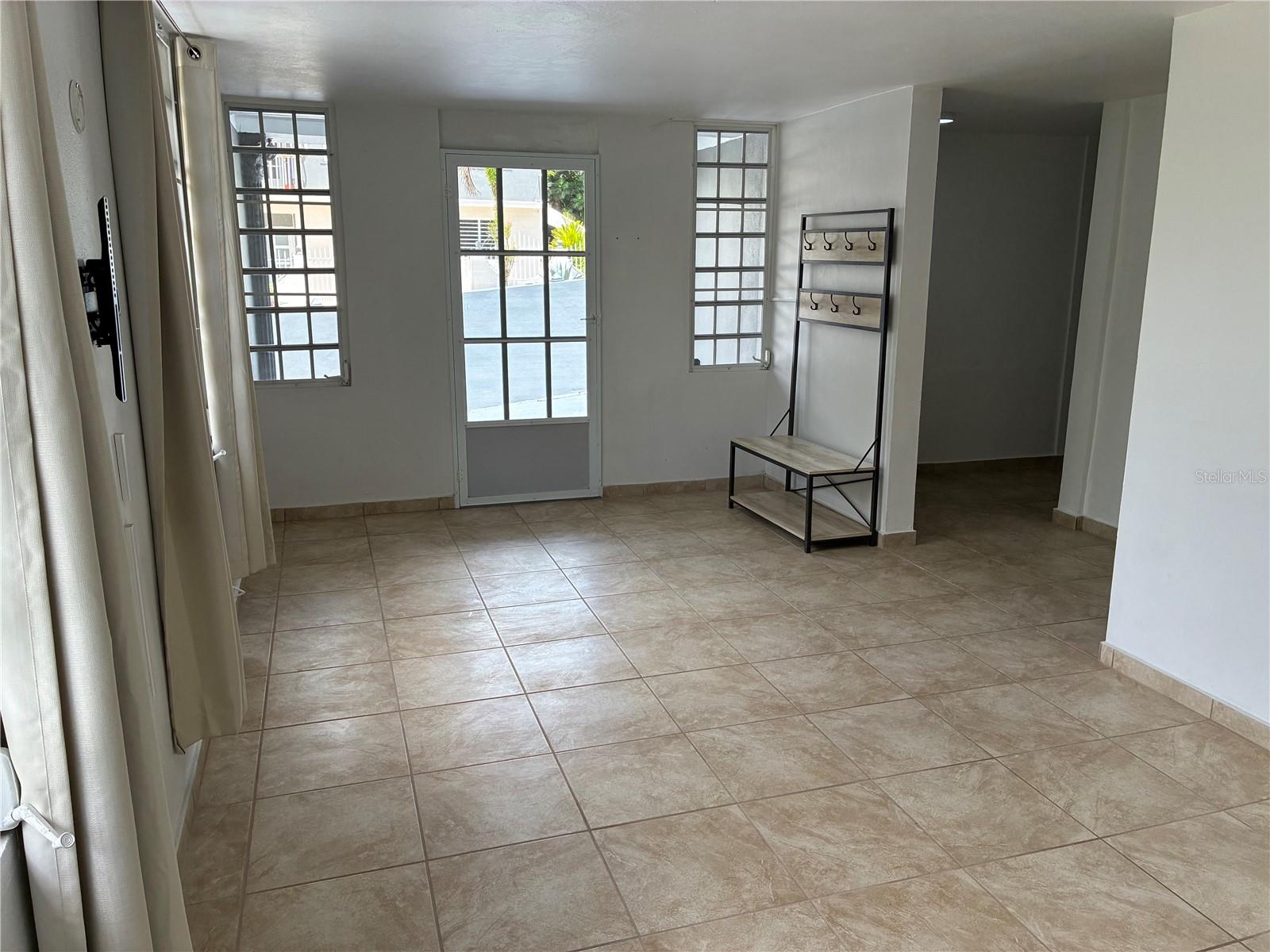 4 hab · 2 baños · CAYEY — foto 5