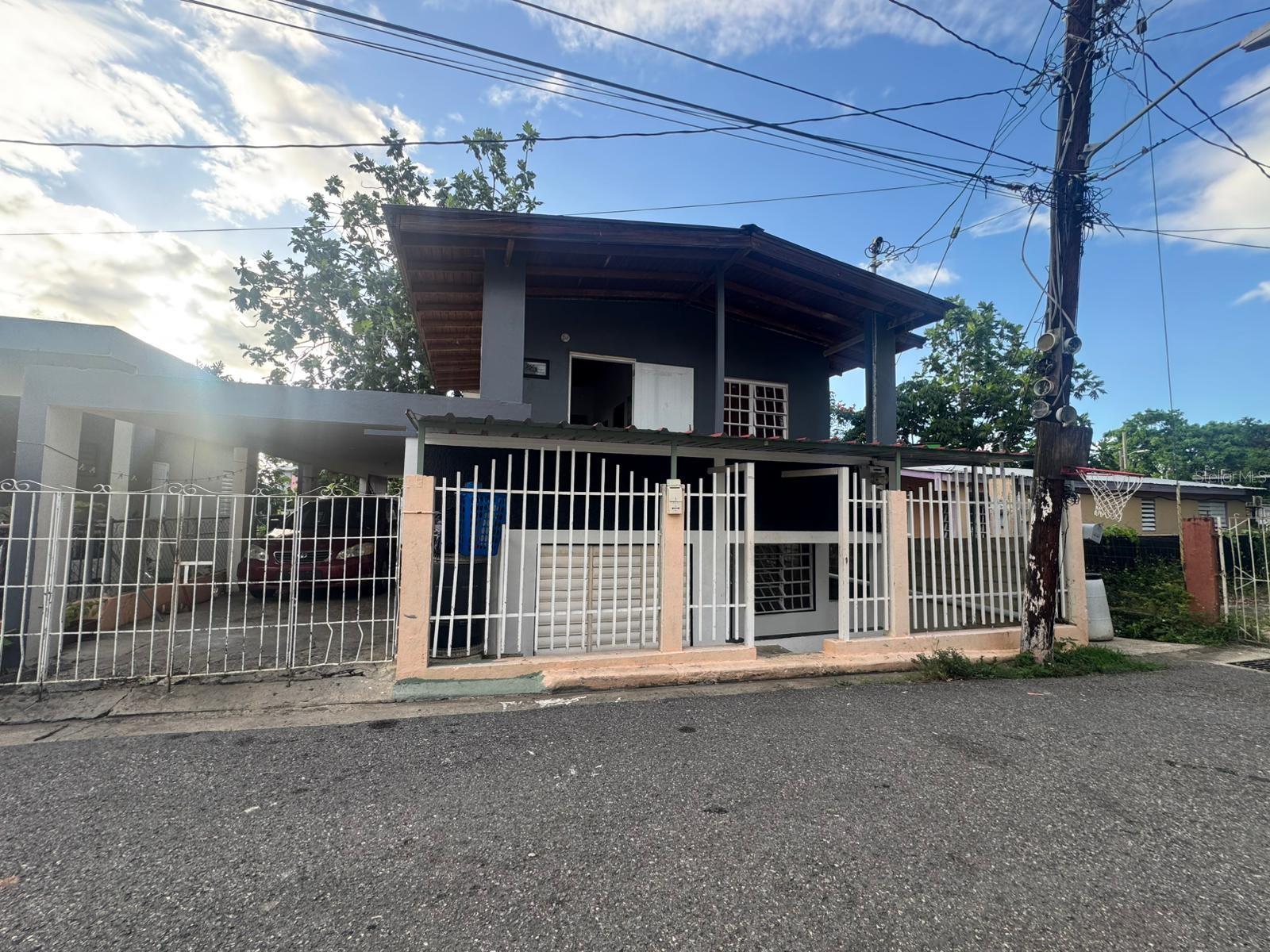 6 hab · 2 baños · MAYAGUEZ — foto 2