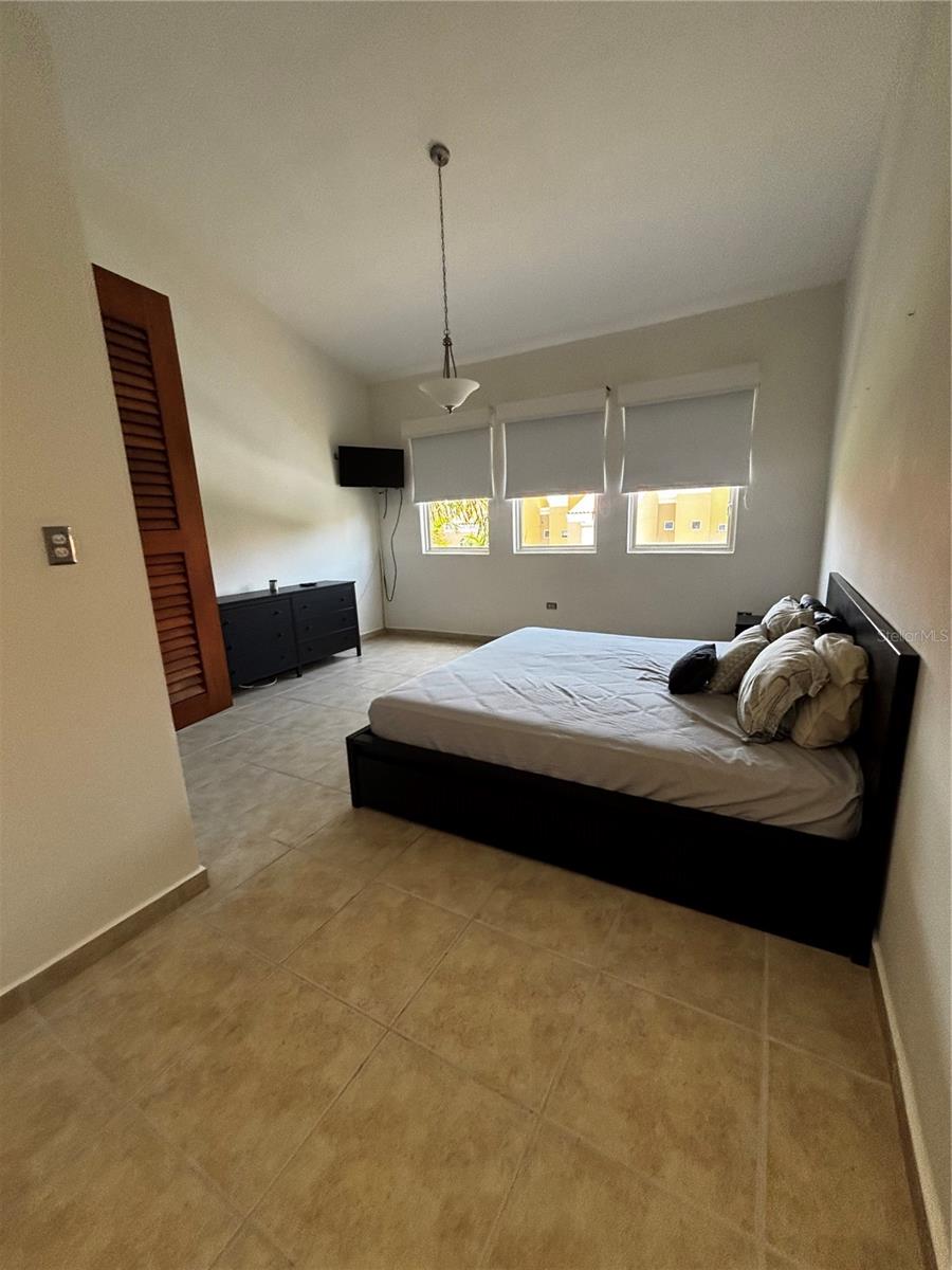 3 hab · 3 baños · HUMACAO — foto 12