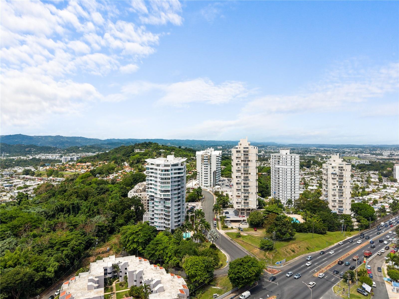 4 hab · 3 baños · GUAYNABO — foto 2