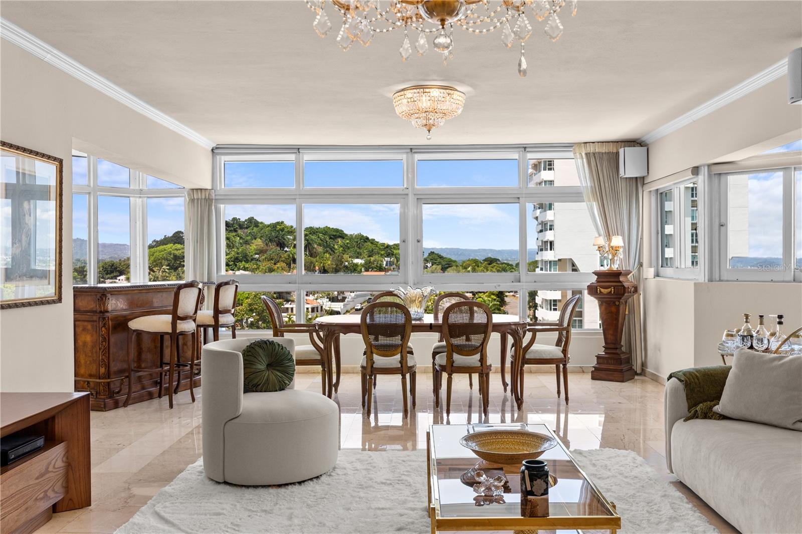 4 hab · 3 baños · GUAYNABO — foto 6