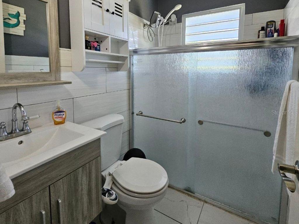 4 hab · 2 baños · CAMUY — foto 11
