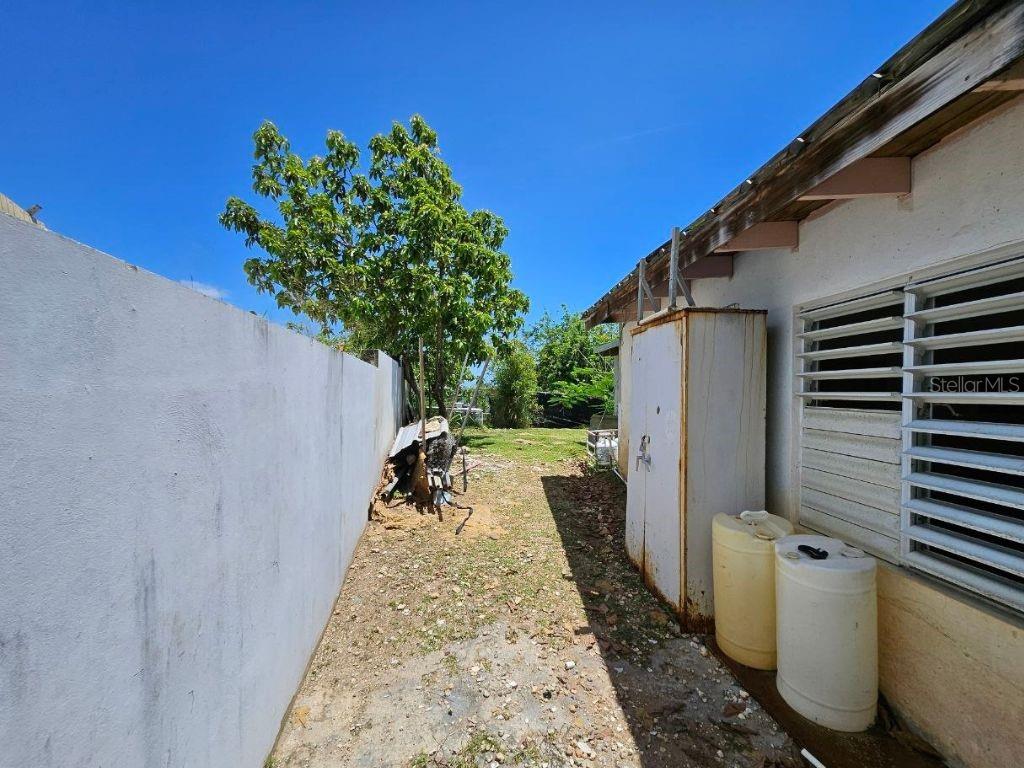 4 hab · 2 baños · CAMUY — foto 8