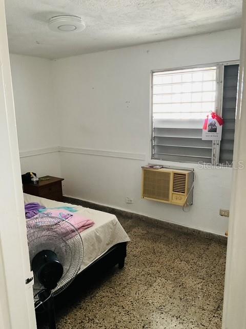 6 hab · 3 baños · BAYAMON — foto 8