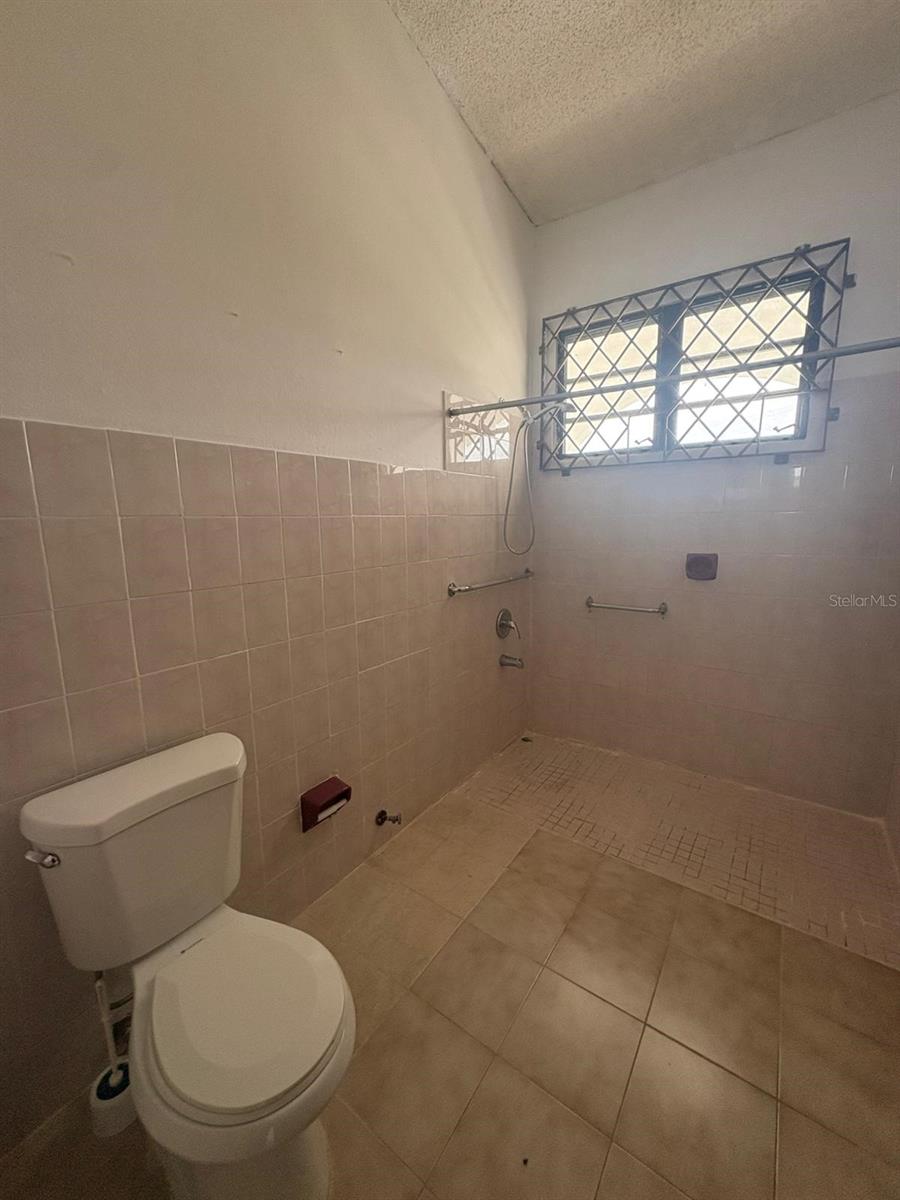 7 hab · 6 baños · PONCE — foto 9